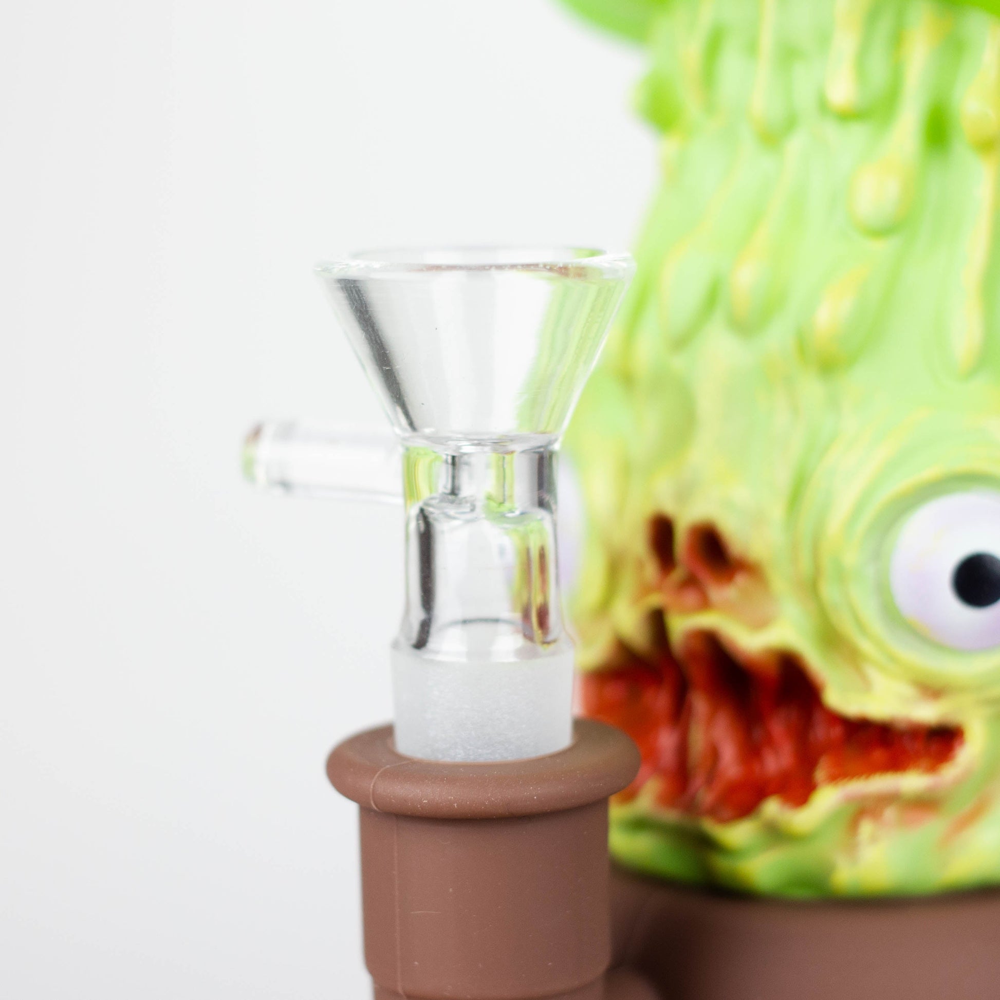 7.8" Vinyl Mushroom Monster Water Pipe_4